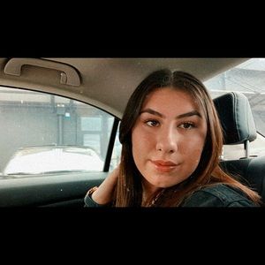 Meet your Posher, Ceren atiye